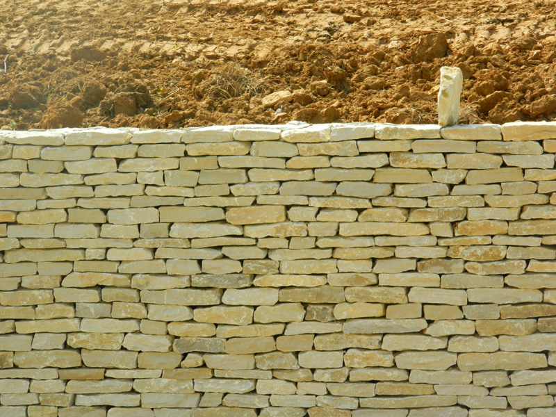 Cotswold dry stone walling – Cheltenham